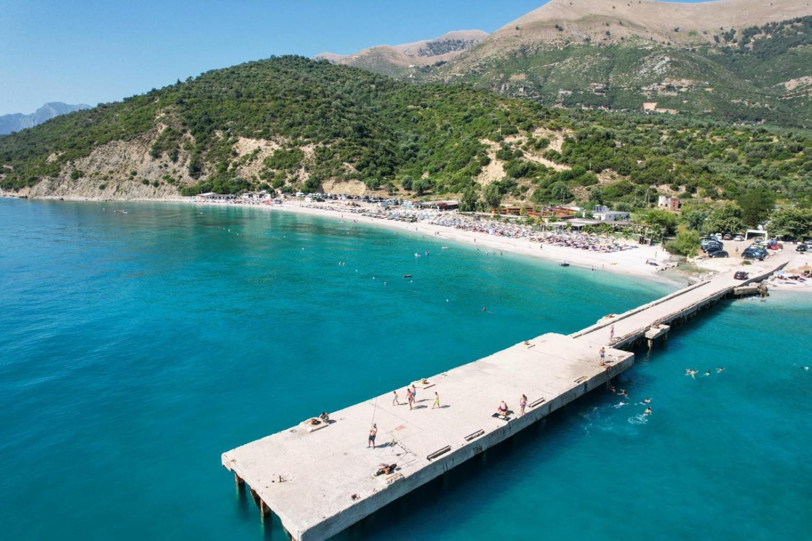 Bunec Beach Resort Piqeras Exteriör bild